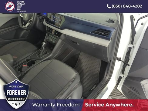 Used 2022 Volkswagen Taos SE FWD image 32