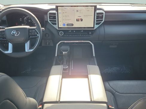 Used 2025 Toyota Tundra Platinum AWD/4WD image 11