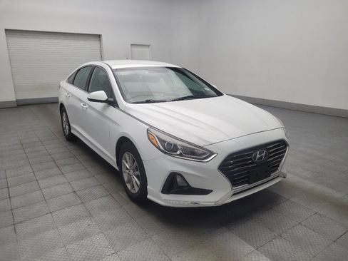 Used 2019 Hyundai Sonata SE w/ Cargo Package FWD image 13