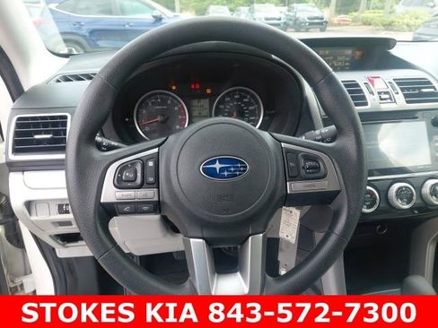 Used 2017 Subaru Forester 2.5i Premium w/ All-Weather Package image 10