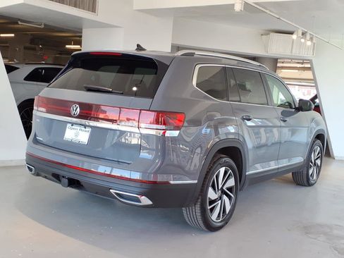 Used 2026 Volkswagen Atlas SEL AWD/4WD image 4