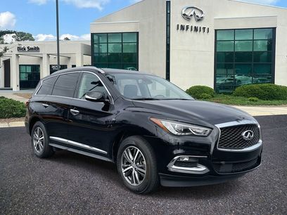 Used 2019 INFINITI QX60 Luxe w/ Essential Package