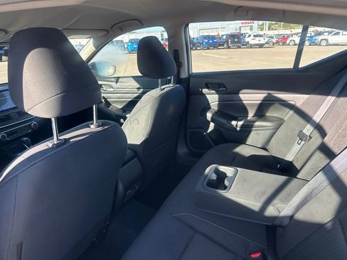 Certified 2025 Nissan Altima 2.5 SV FWD image 28