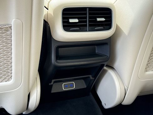 New 2026 Mercedes-Benz GLE 450 4MATIC image 13