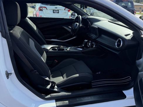 Used 2018 Chevrolet Camaro LT image 18