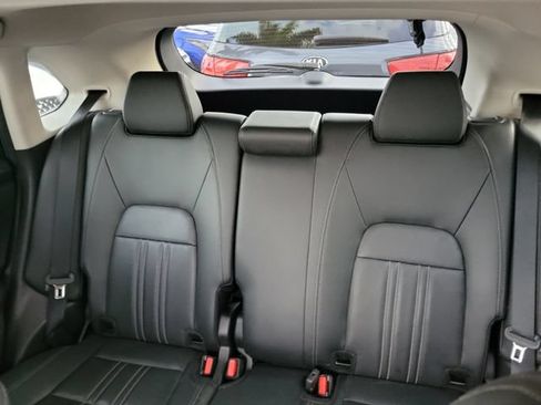 Used 2023 Honda HR-V EX-L image 9