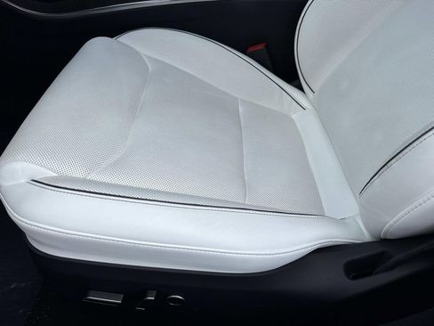 Used 2022 Tesla Model S Plaid image 24