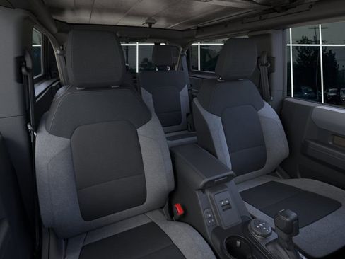 New 2025 Ford Bronco 2-Door image 10