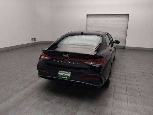 Used 2024 Hyundai Elantra SEL image 7