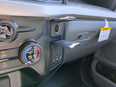 New 2026 Ford F250 XL AWD/4WD image 19