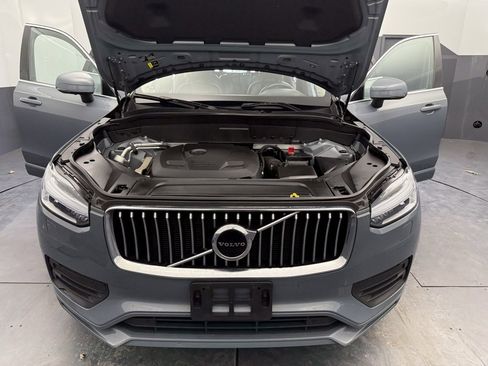 Used 2022 Volvo XC90 T6 Momentum w/ Climate Package image 15