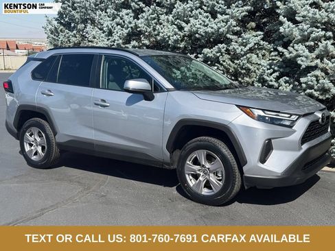 Used 2025 Toyota RAV4 XLE AWD/4WD image 11