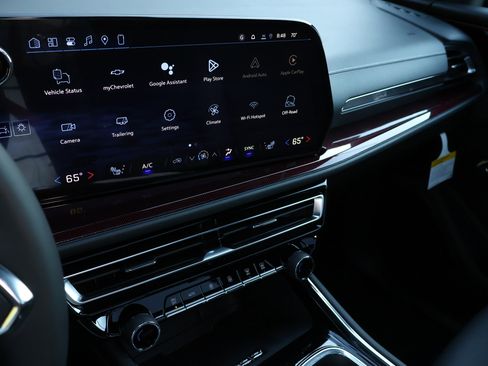 New 2026 Chevrolet Traverse Z71 w/ Driver Confidence Package image 18