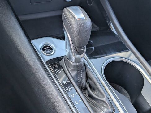 Used 2024 Nissan Altima 2.5 SV FWD image 20