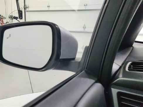 Used 2022 Nissan Leaf SV w/ SV Technology Package image 16