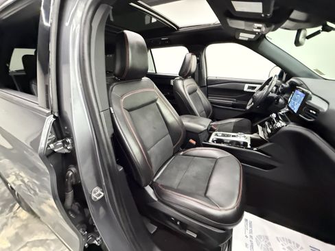 Used 2022 Ford Explorer ST-Line AWD/4WD image 22