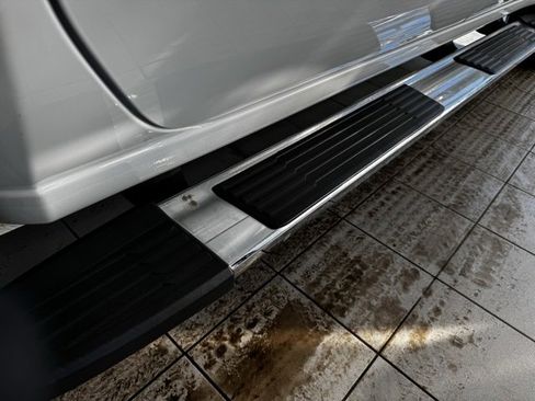 Used 2021 Chevrolet Silverado 1500 LTZ image 38