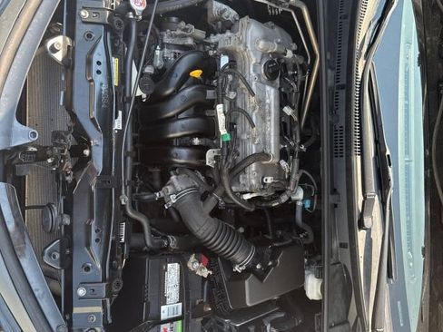 Used 2019 Toyota Corolla SE w/ SE Premium Package FWD image 34