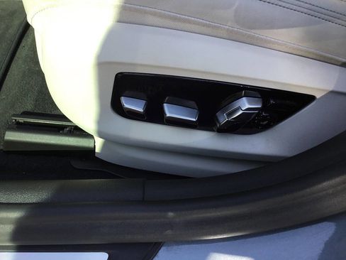 Used 2019 BMW 540i image 20