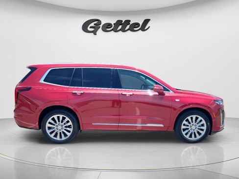 Used 2020 Cadillac XT6 Premium Luxury FWD image 4