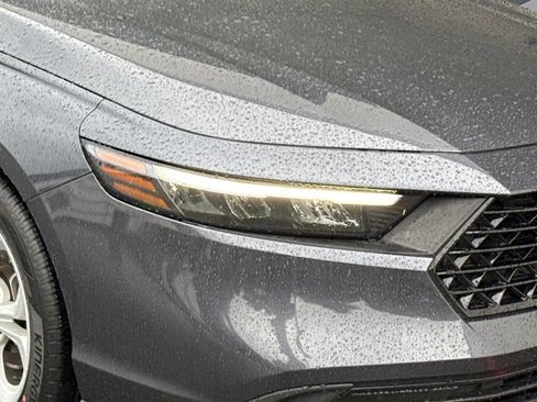 Used 2023 Honda Accord LX image 11