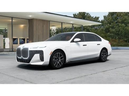 New 2026 BMW 750e xDrive AWD/4WD image 1