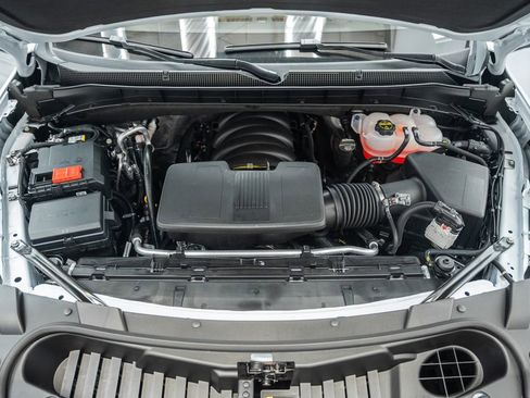 New 2026 Chevrolet Suburban Premier w/ Sun And Tow Package AWD/4WD image 22