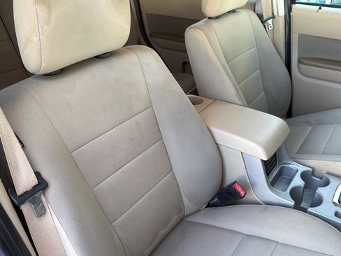 Used 2012 Ford Escape XLT image 33