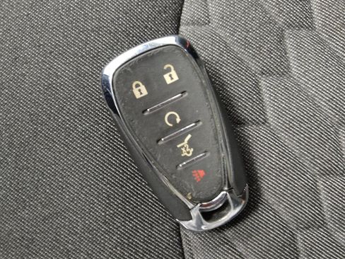 Used 2020 Chevrolet Equinox LT image 32