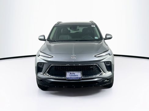 Used 2025 Buick Encore GX Sport Touring w/ Comfort Package image 2