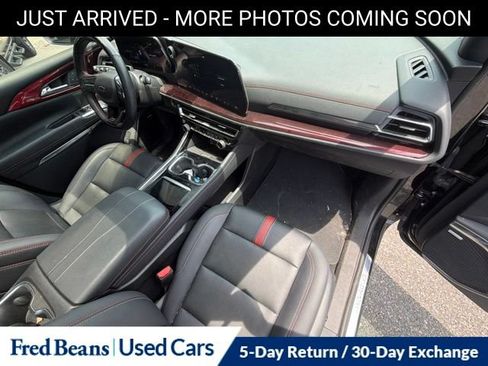 Used 2024 Chevrolet Traverse RS AWD/4WD image 18