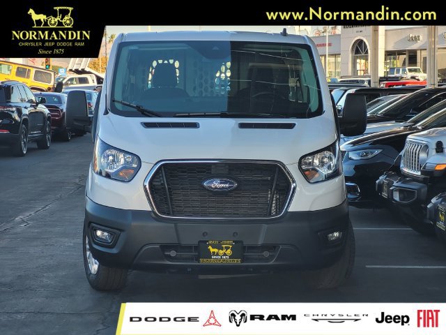 Used 2025 Ford Transit 250 Low Roof w/ Exterior Upgrade Package RWD image 2