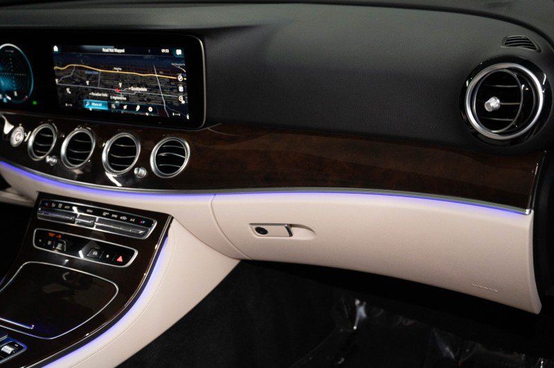 Used 2022 Mercedes-Benz E 350 Sedan image 16