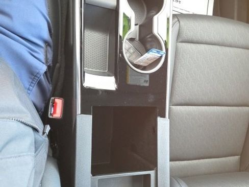 New 2026 Chevrolet Equinox LT w/ Convenience Package II image 58