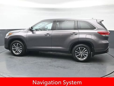 Certified 2019 Toyota Highlander XLE image 4