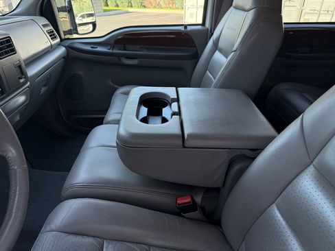 Used 2001 Ford F250 Lariat AWD/4WD image 24