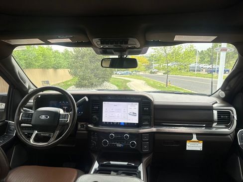 Used 2024 Ford F350 King Ranch AWD/4WD image 27