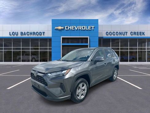 Used 2024 Toyota RAV4 XLE image 4