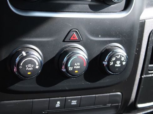 Used 2018 RAM 1500 Express w/ Express Value Package image 34