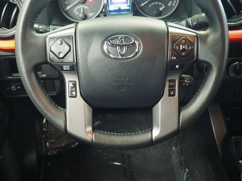 Certified 2019 Toyota Tacoma TRD Sport image 12