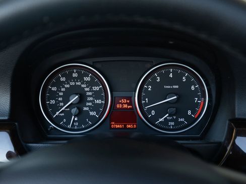 Used 2009 BMW 328i Convertible image 38