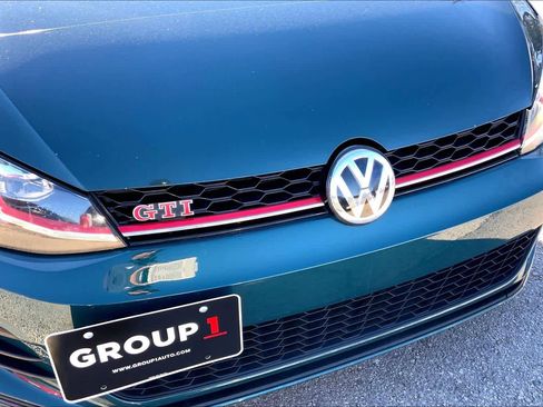 Used 2019 Volkswagen GTI SE image 28