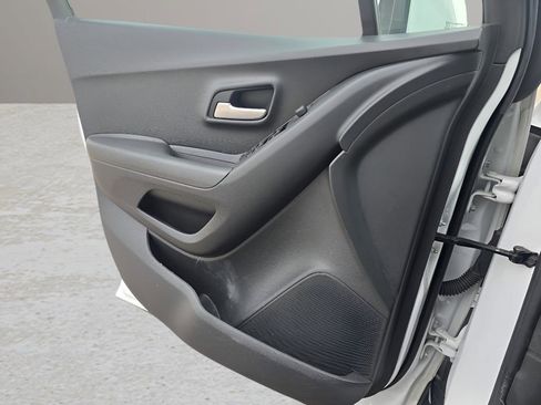 Used 2020 Chevrolet Trax LS w/ Tint and Cruise Package image 16