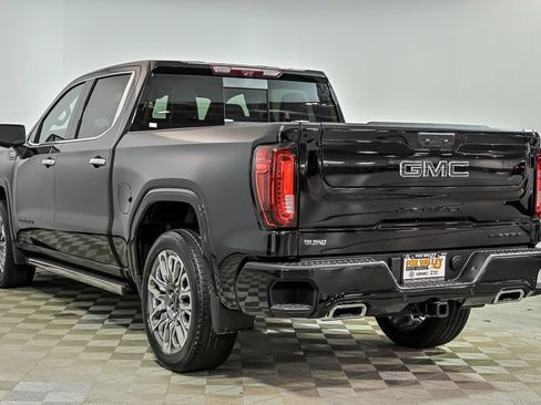 New 2026 GMC Sierra 1500 Denali Ultimate w/ LPO, Black Badging Package AWD/4WD image 4