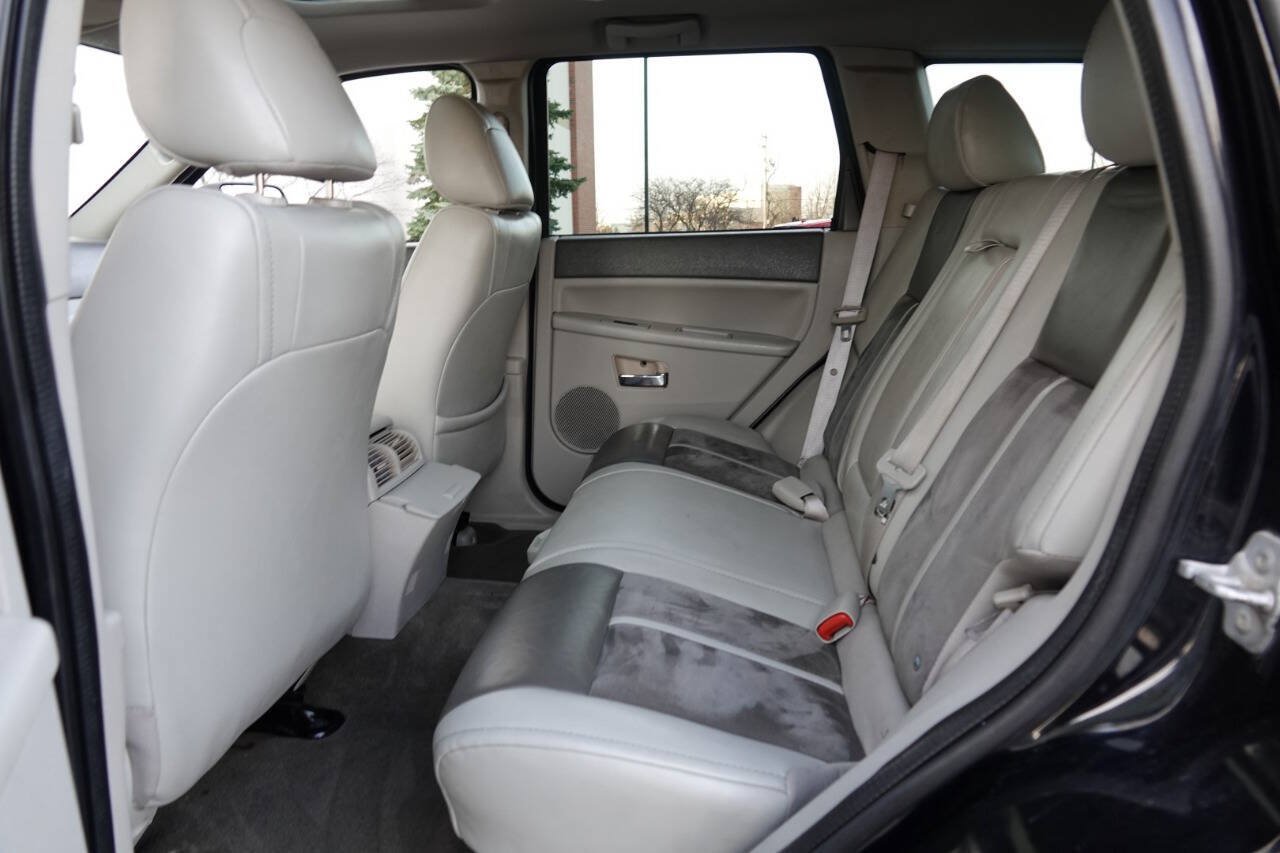 Used 2007 Jeep Grand Cherokee Overland AWD/4WD image 51