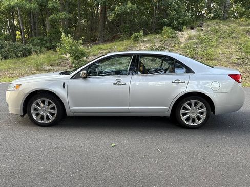 Used 2010 Lincoln MKZ FWD image 10