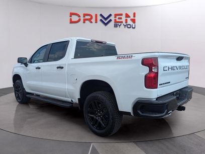 New 2026 Chevrolet Silverado 1500 Custom Trail Boss w/ LPO, Dark Essentials Package