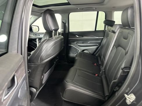 Used 2023 Jeep Grand Cherokee 4WD 4xe image 24