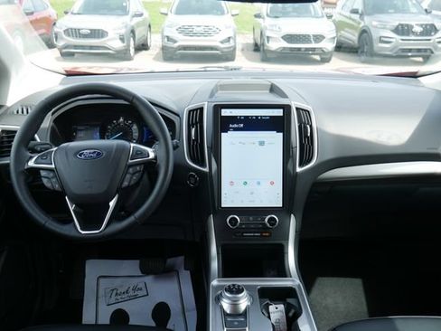 Used 2024 Ford Edge SEL w/ Convenience Package AWD/4WD image 6