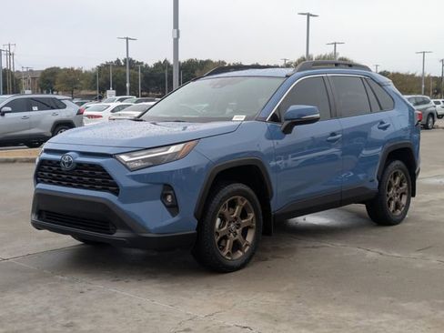 Used 2023 Toyota RAV4 AWD Hybrid image 10